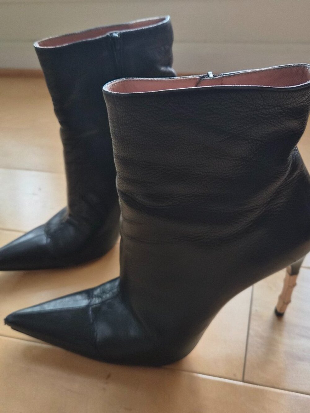 Gucci Black Leather Pointed Boots Bamboo Heels Sz 9.5
